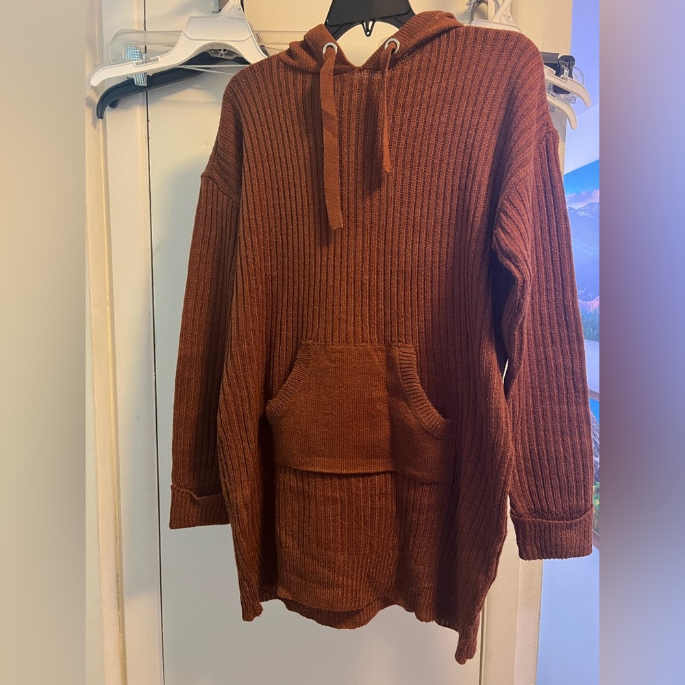 Size L long brown hooded sweater